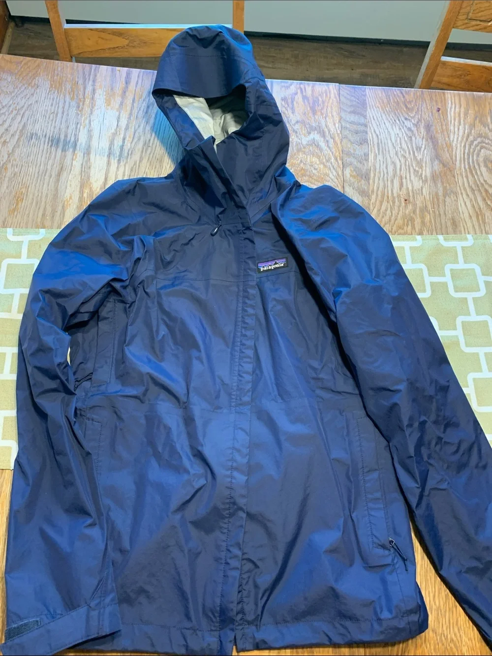 Patagonia Navy Hooded Women's Rain Jacket - Picture 1 of 3